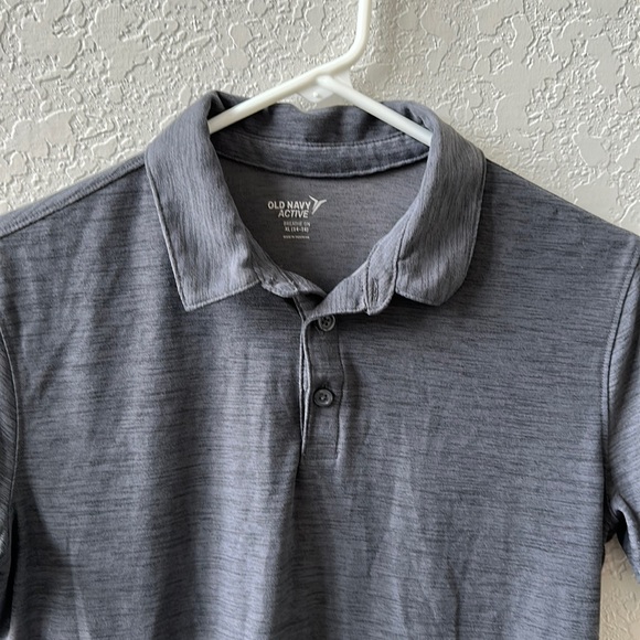 Old Navy Active Collard Tee - Picture 2 of 4